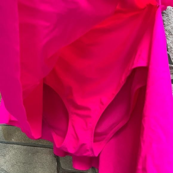 Torrid High Rise Mid Length Side Tie Swim Skirt With Brief Pink Glo 1x NWT - Picture 7 of 12